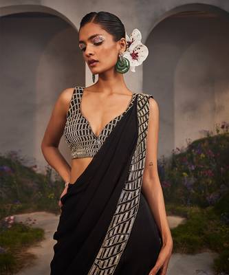 Lorelei black pre-draped saree 2