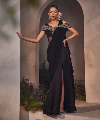 Lexie black pre-draped saree 2