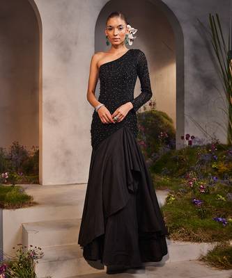 Lana black gown 1