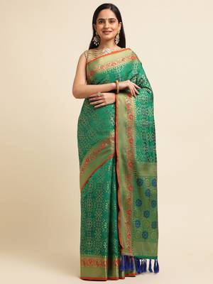 Green Pure Bandhej Silk Blend Saree With Blouse Piece 1
