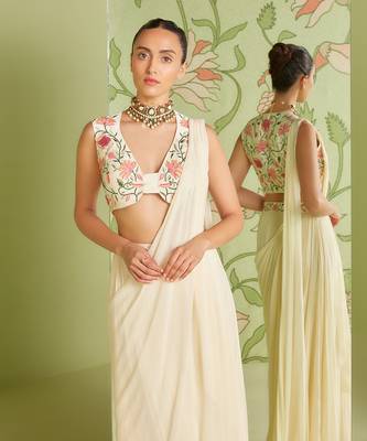 Ivory pre-draped saree set 3