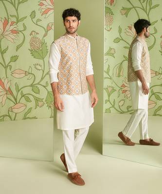 Ivory applique embroidery bundi kurta set 1