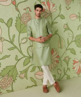 Sheen green kurta bundi set 2