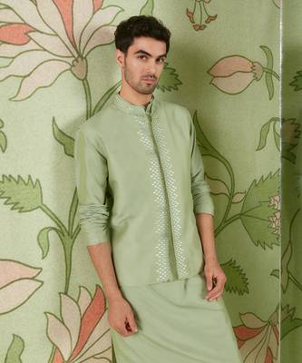 Sheen green kurta bundi set 3