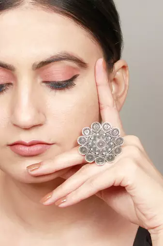 Floral intricate oxidized silver ring