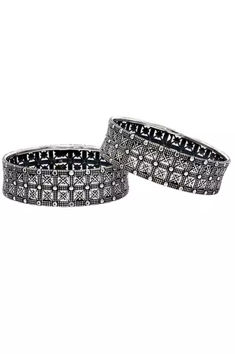 Checker box design silver bangles