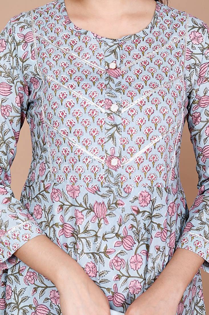 Womens Floral Printed Anarkali Kurta