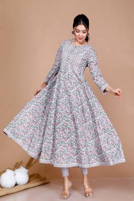 Womens Floral Printed Anarkali Kurta 4