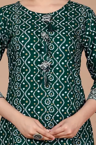 Womens Rayon Bandhani Print Straight Kurta Green