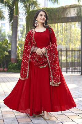 Akaiswa Fashion Faux Georgette Golden Thread Embroidered Red Salwar Suit 1