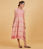 Red  bird sqaure dress