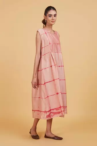 Red  bird sqaure dress