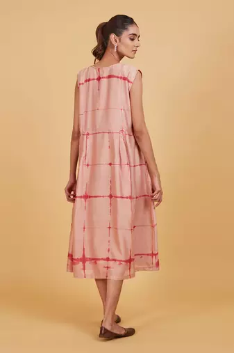 Red  bird sqaure dress