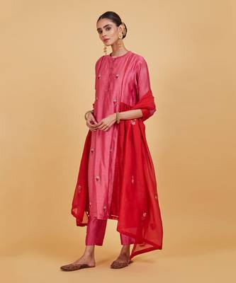 Rose pink classic kurta set 3