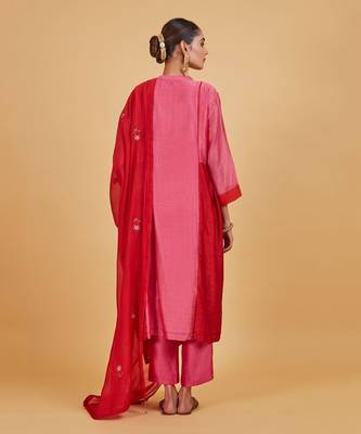 Rose pink classic kurta set 4