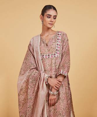 Pink jaal modish kurta set 5