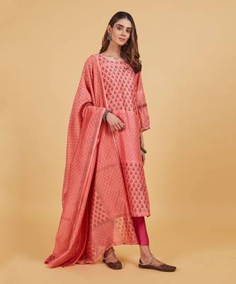 Black pink round neck kurta set 2