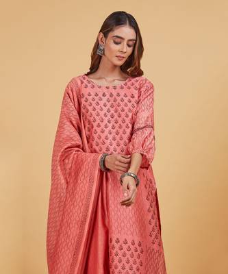 Black pink round neck kurta set 3