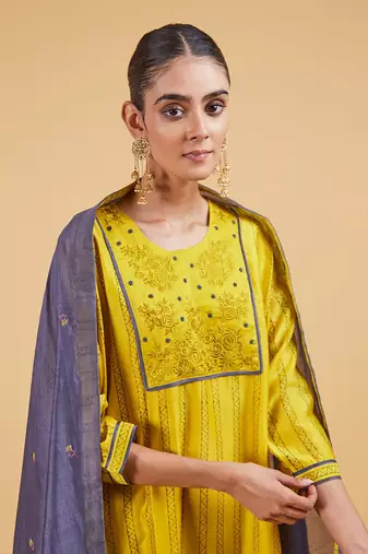 Yellow dhari yoke kurta set
