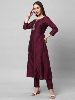 Silk blend embroidered kurta in deep purple shade with sequinned work. 4