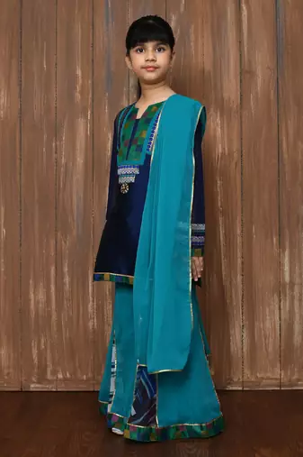 Blue embroidered taffeta straight cut kids salwar suits
