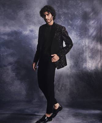 Ebony black dash-lines jacket set 3