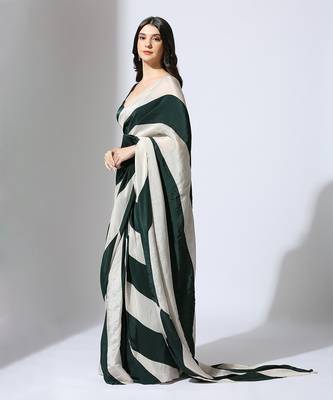 Color block saree set with waist belt 2