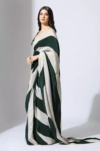 Color block saree set with waist belt