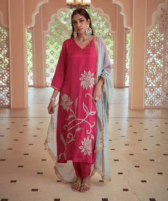 Pink silk embroidered kurti set 1