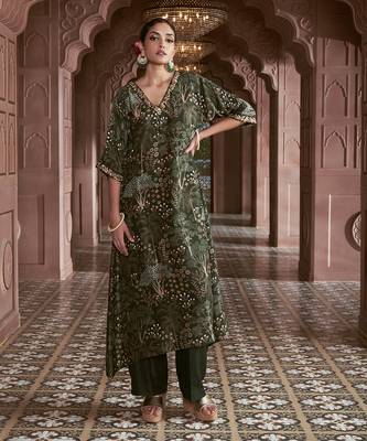 Green printed kurta set 1