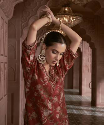 Maroon printed kurta set 3