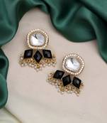 Black color amrapali earrings