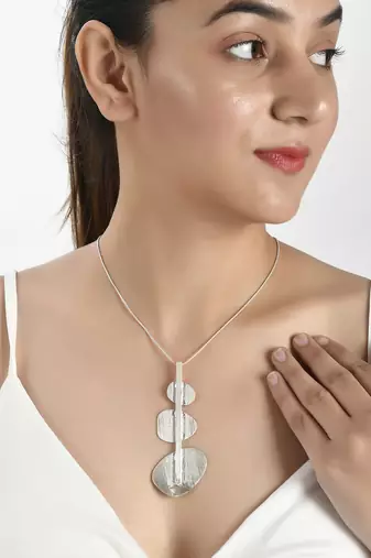 Silver plated chain necklace