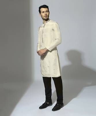 Beige and black embroidered kurta set 2