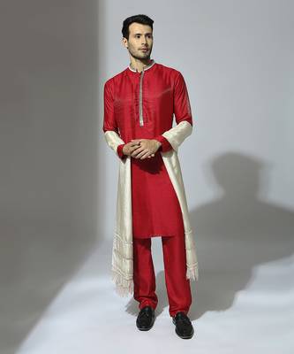 Red  embroidered kurta set 1