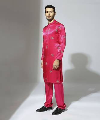 Hot pink embroidered kurta set 2