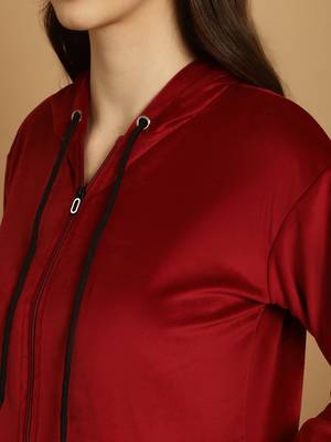 Women Solid Maroon Velvet Night Suit Set 6