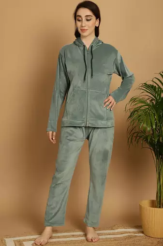 Women Solid Pista Green Velvet Night Suit Set