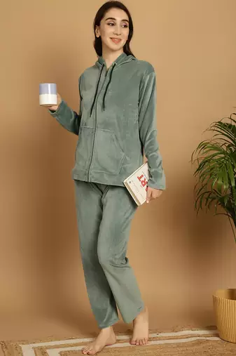 Women Solid Pista Green Velvet Night Suit Set