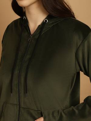 Women Solid Olive Velvet Night Suit Set 6