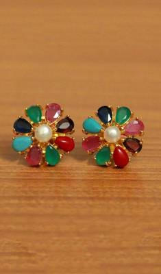 Multicolor pearl studs 1