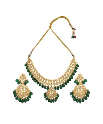 Emerald beaded kundan necklace with earring 4