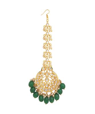 Emerald beaded kundan earrings & maang tikka 5