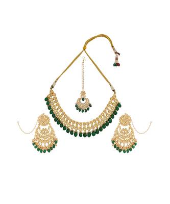 Kundan inspired emerald beaded necklace set 3