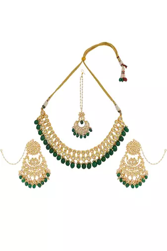Kundan inspired emerald beaded necklace set
