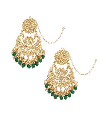 Gold toned kundan necklace with pair of earrings 5