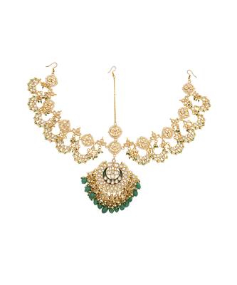 Kundan chandbali with matha patti set 5