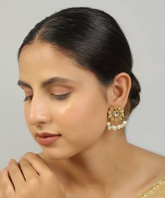 Floral kundan earrings 1