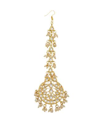 Kundan earrings & maang tikka set 5