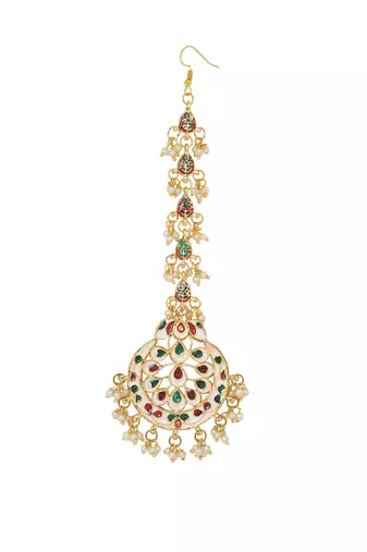 Kundan embellished maang tikka
